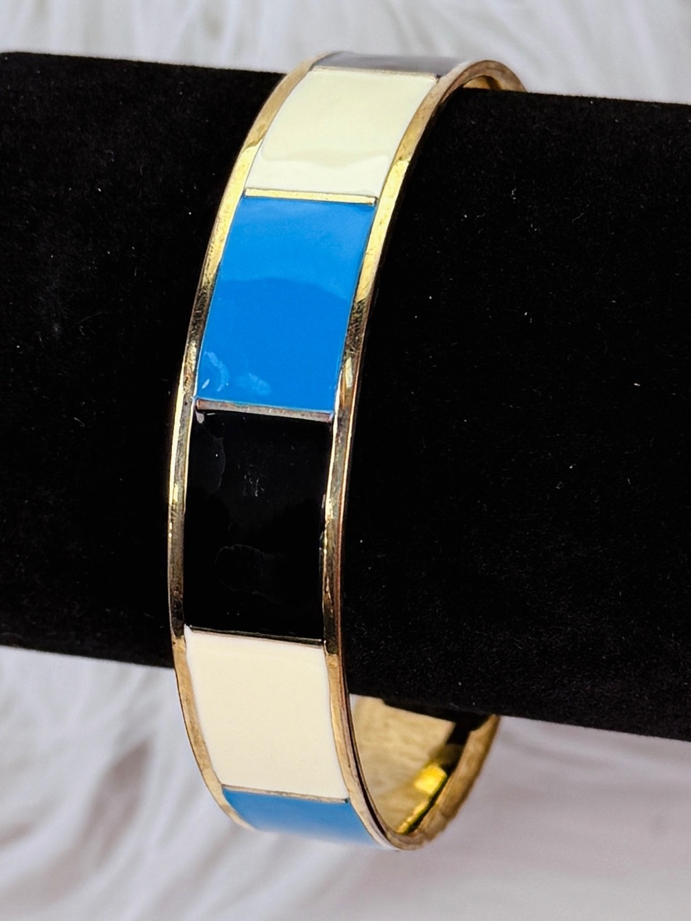 Beautiful, goldtone, black white blue enamel costume bangle bracelet